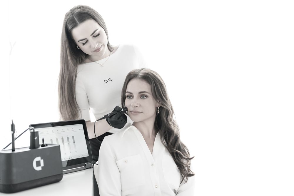 professionelle medizinische Hautanalyse Hautberatung Hautpflege Dresden